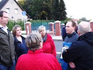 Kritische Fragen beantworten Sabine van de Griend-Lahnstein und Marianne Söhnchen