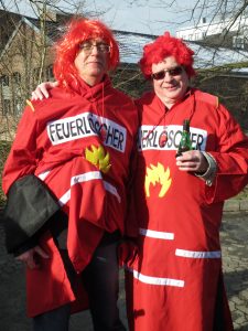 närrischen Duo in red