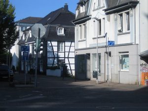 Beschilderung Bahnstr.