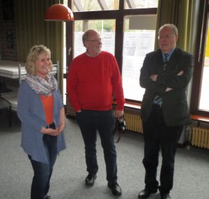 AWO-Begegnungsstättenleiterin Silke Dietz, SPD-Hochdahl-Chef Paul Söhnchen und Peer Steinbrück