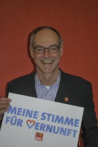 Ich hätte auch ei Foto von userer Aktion "Meine Stimme für Vernunft"...