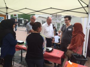 Integrationsbeauftragter Max Guder mit Peer Steinbrück und Detlef Ehlert